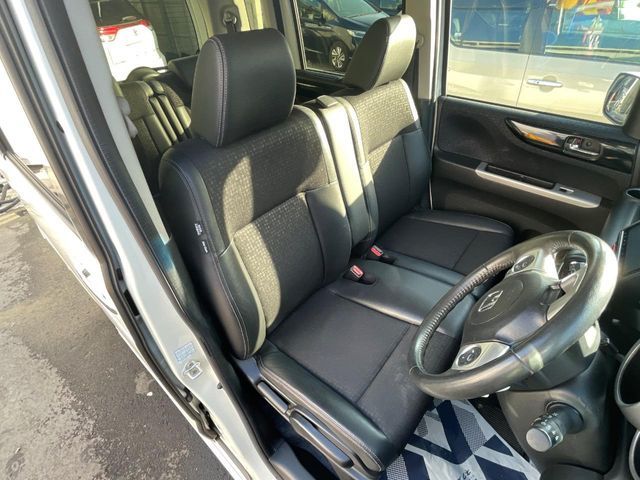 HONDA N BOX CUSTOM 2016 Image 31