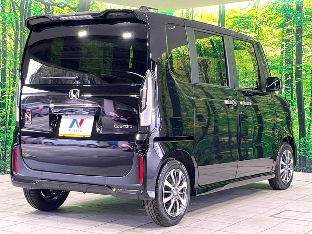 HONDA N BOX 2025 Image 31