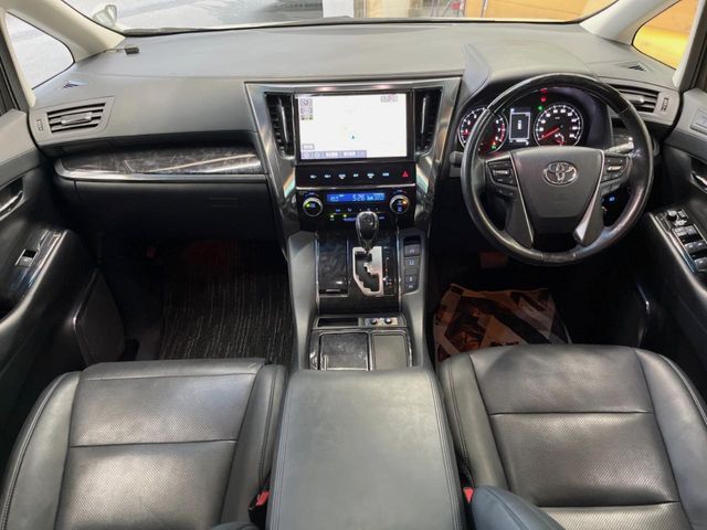 TOYOTA VELLFIRE 2019 Image 31