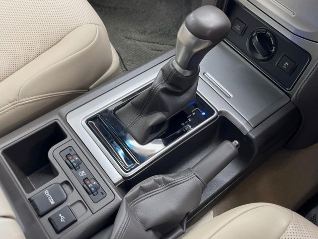 TOYOTA LANDCRUISER PRADO 2023 Image 31