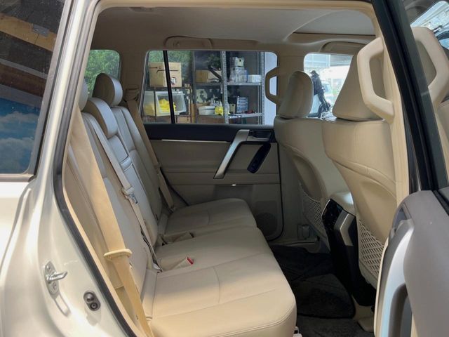 TOYOTA LANDCRUISER PRADO 2023 Image 31