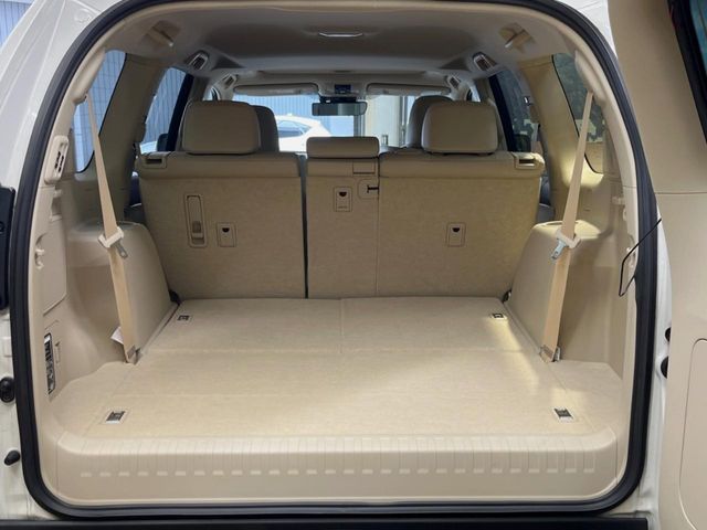 TOYOTA LANDCRUISER PRADO 2023 Image 31