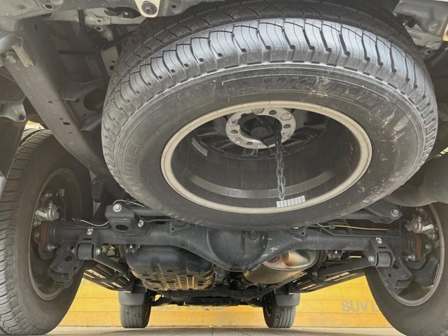 TOYOTA LANDCRUISER PRADO 2023 Image 31