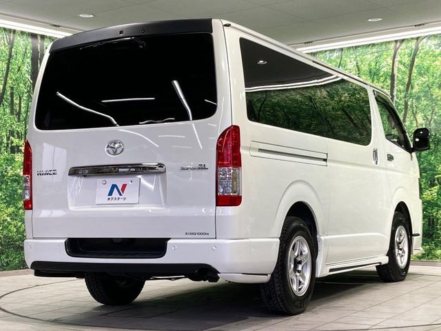 TOYOTA HIACE VAN 2WD 2022 Image 31