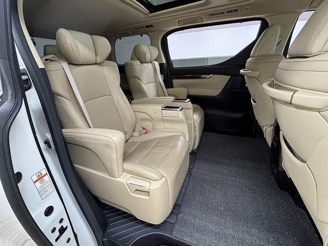 TOYOTA ALPHARD HYBRID 4WD 2015 Image 31