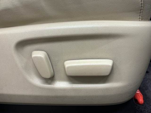 TOYOTA ALPHARD HYBRID 4WD 2015 Image 31