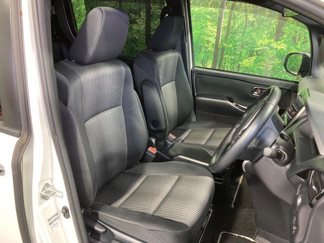 TOYOTA VOXY 2019 Image 31