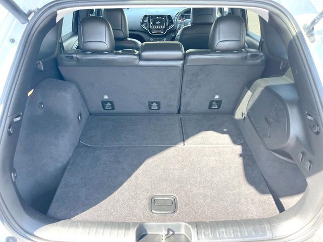 JEEP CHEROKEE 2019 Image 31