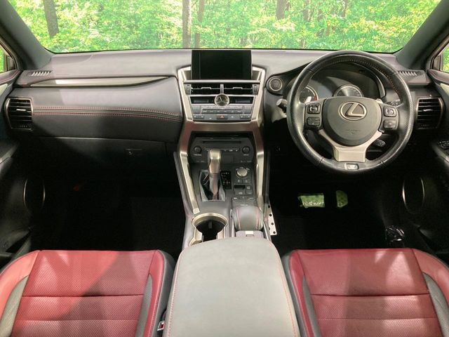 TOYOTA LEXUS NX200T 2017 Image 31