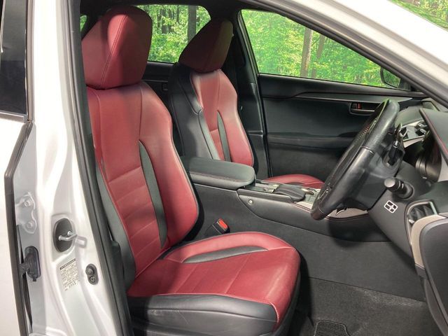 TOYOTA LEXUS NX200T 2017 Image 31