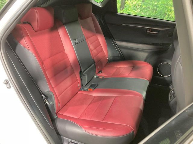 TOYOTA LEXUS NX200T 2017 Image 31