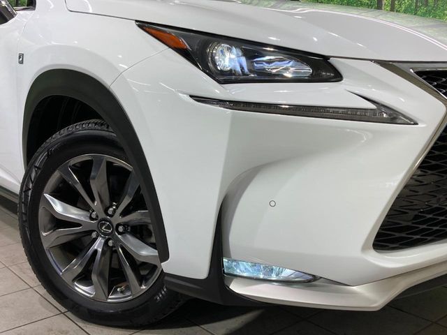 TOYOTA LEXUS NX200T 2017 Image 31