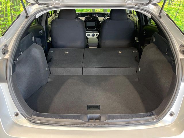 TOYOTA PRIUS 2018 Image 31