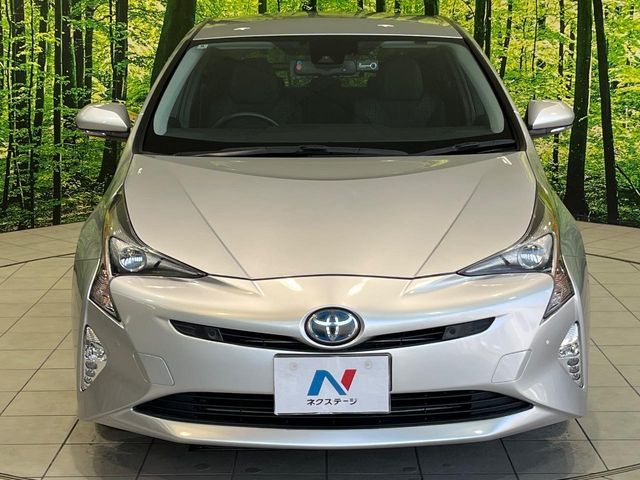 TOYOTA PRIUS 2018 Image 31