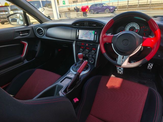 TOYOTA 86 2012 Image 31