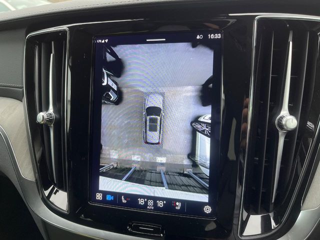 VOLVO V60 2024 Image 31