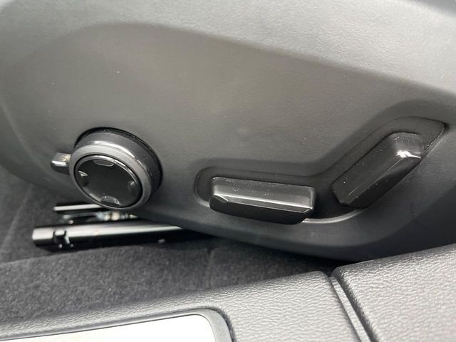 VOLVO V60 2024 Image 31