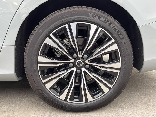 VOLVO V60 2024 Image 31