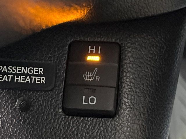 TOYOTA PRIUS PHV 2018 Image 31