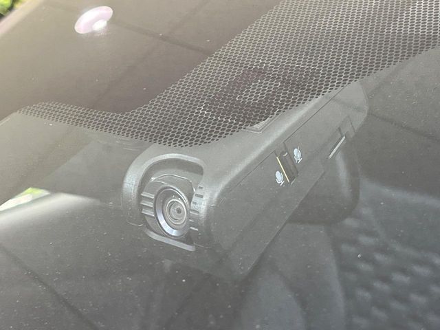 TOYOTA PRIUS PHV 2018 Image 31