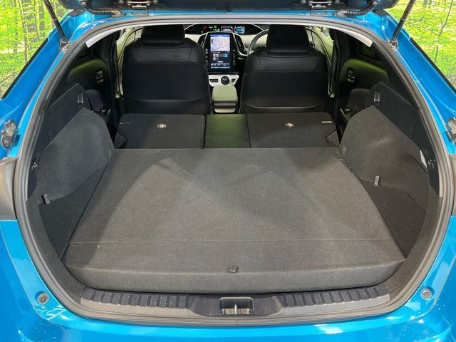TOYOTA PRIUS PHV 2018 Image 31