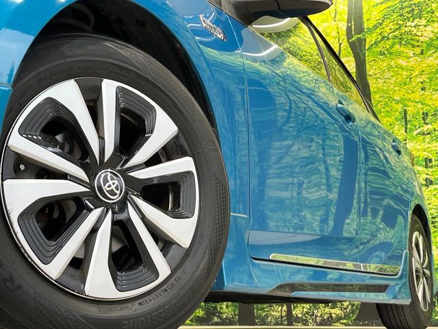 TOYOTA PRIUS PHV 2018 Image 31