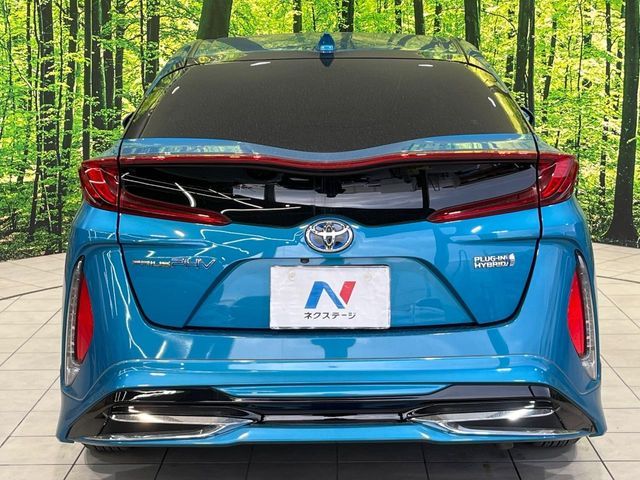 TOYOTA PRIUS PHV 2018 Image 31