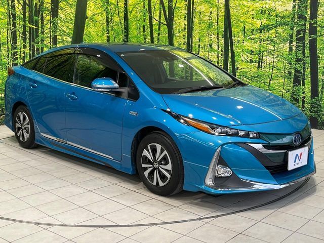 TOYOTA PRIUS PHV 2018 Image 31