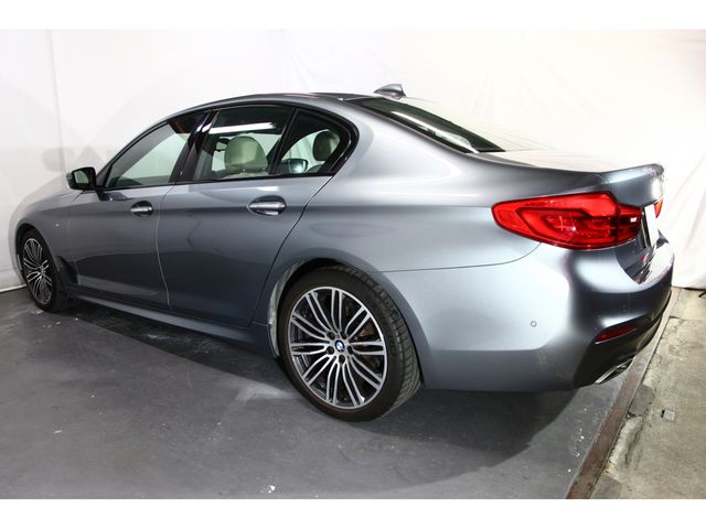 BMW 5SERIES SEDAN 2018 Image 31