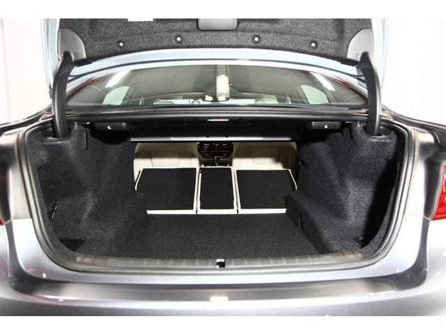 BMW 5SERIES SEDAN 2018 Image 31