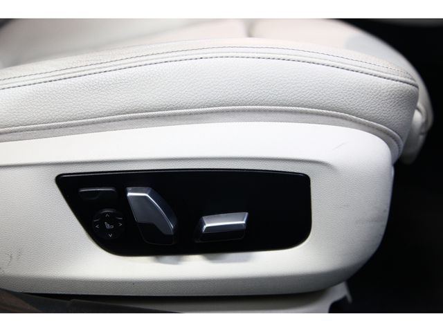 BMW 5SERIES SEDAN 2018 Image 31