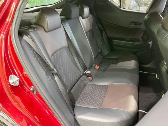 TOYOTA C-HR 2018 Image 31