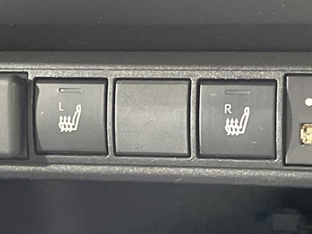 TOYOTA YARIS CROSS HYBRID 2022 Image 31