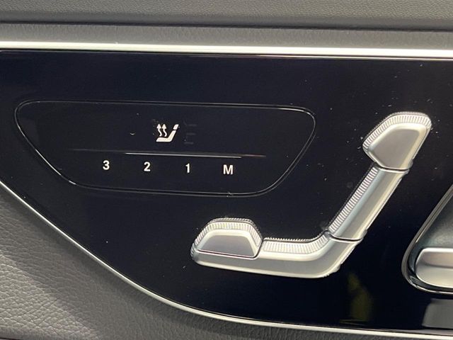 MERCEDES BENZ C CLAS 2023 Image 31