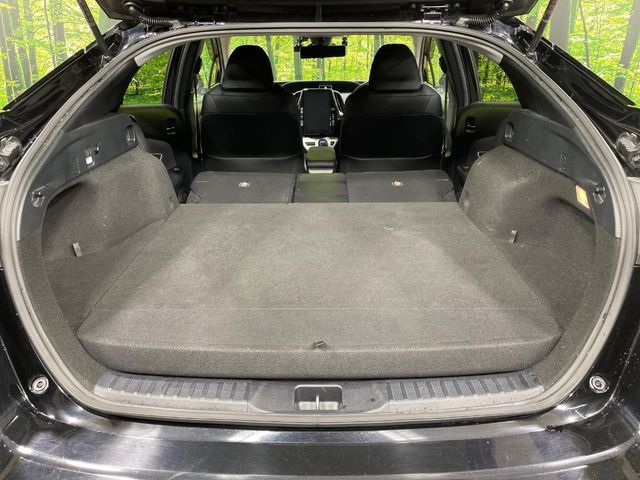 TOYOTA PRIUS PHV 2017 Image 31