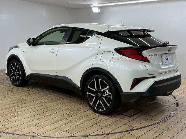 TOYOTA C-HR 2019 Image 31