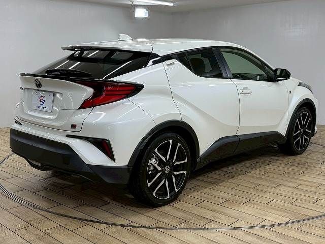 TOYOTA C-HR 2019 Image 31