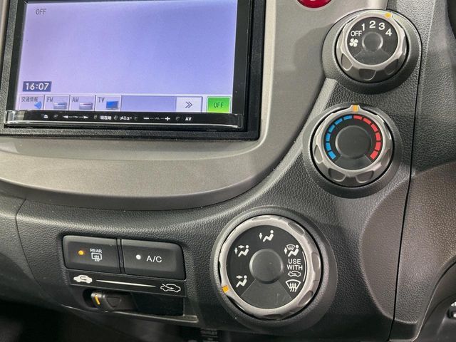 HONDA FIT 2013 Image 31