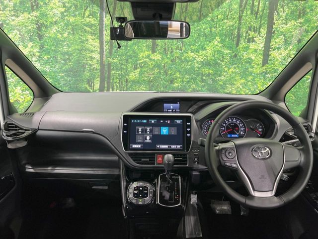 TOYOTA NOAH 2017 Image 31