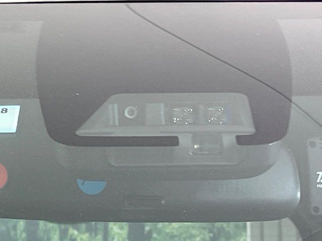 TOYOTA NOAH 2017 Image 31