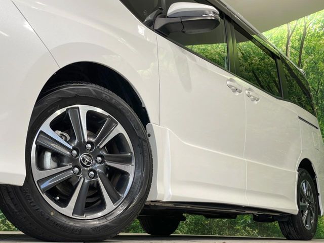 TOYOTA NOAH 2017 Image 31