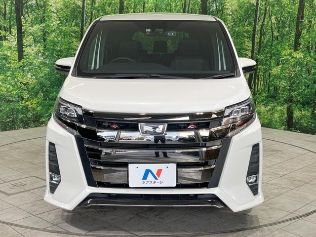TOYOTA NOAH 2017 Image 31