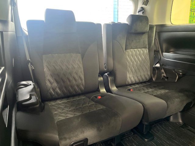 TOYOTA VELLFIRE 2019 Image 31