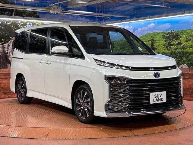 TOYOTA VOXY HYBRID 2025 Image 31