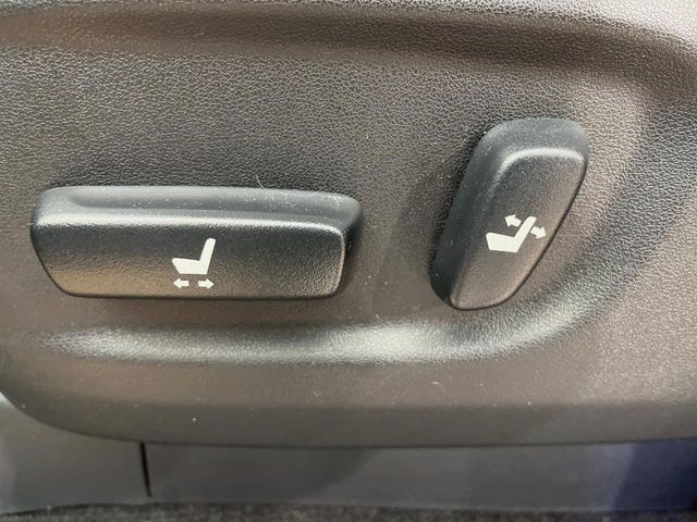 TOYOTA LANDCRUISER PRADO 2019 Image 31