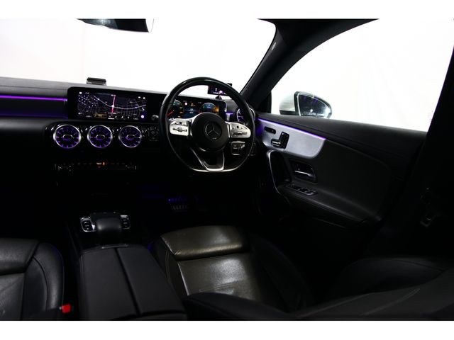 MERCEDES BENZ CLA CL 2019 Image 31