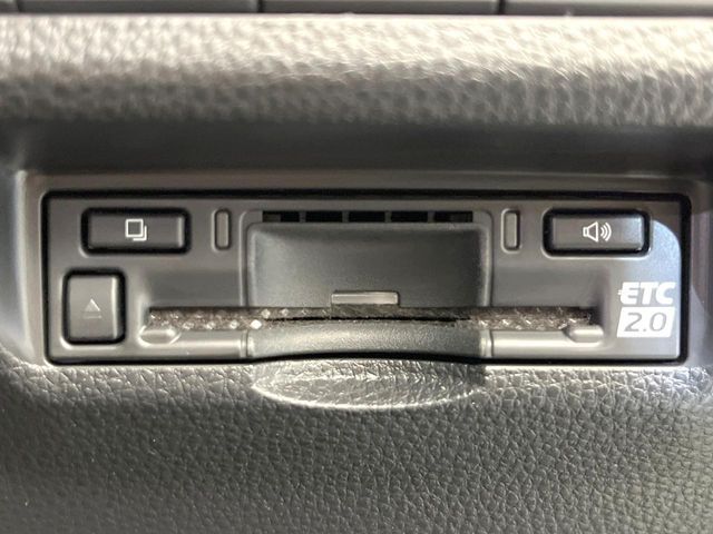 TOYOTA RAV4 HYBRID 4WD 2023 Image 31