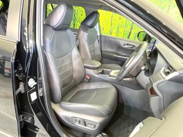 TOYOTA RAV4 HYBRID 4WD 2023 Image 31