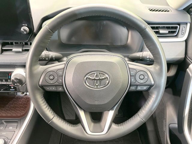 TOYOTA RAV4 HYBRID 4WD 2023 Image 31