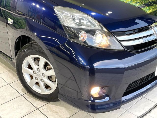 TOYOTA ISIS 2011 Image 31